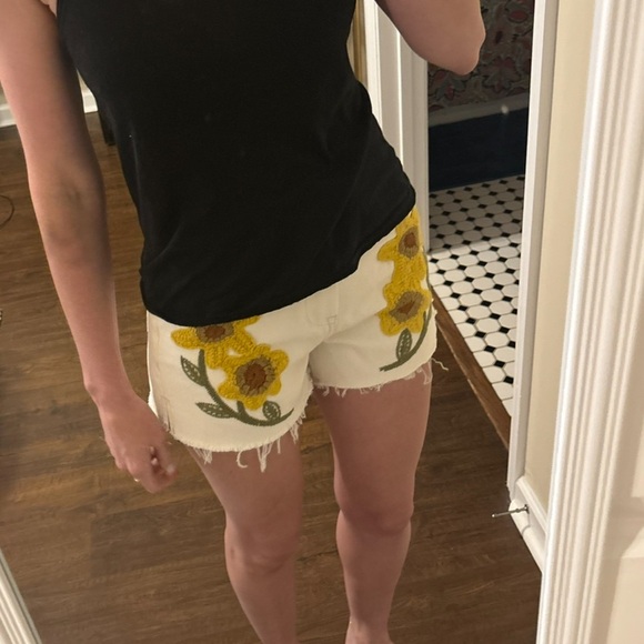 Blank NYC Women's Embroidered High Rise Denim Shorts - Picture 3 of 7